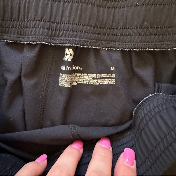 All in Motion shorts - Picture 2 of 2